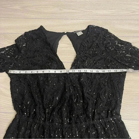 Venus Black Sequin Lace Open Back Bell Long Sleeves Romper Elastic Waist Size L - Picture 8 of 16